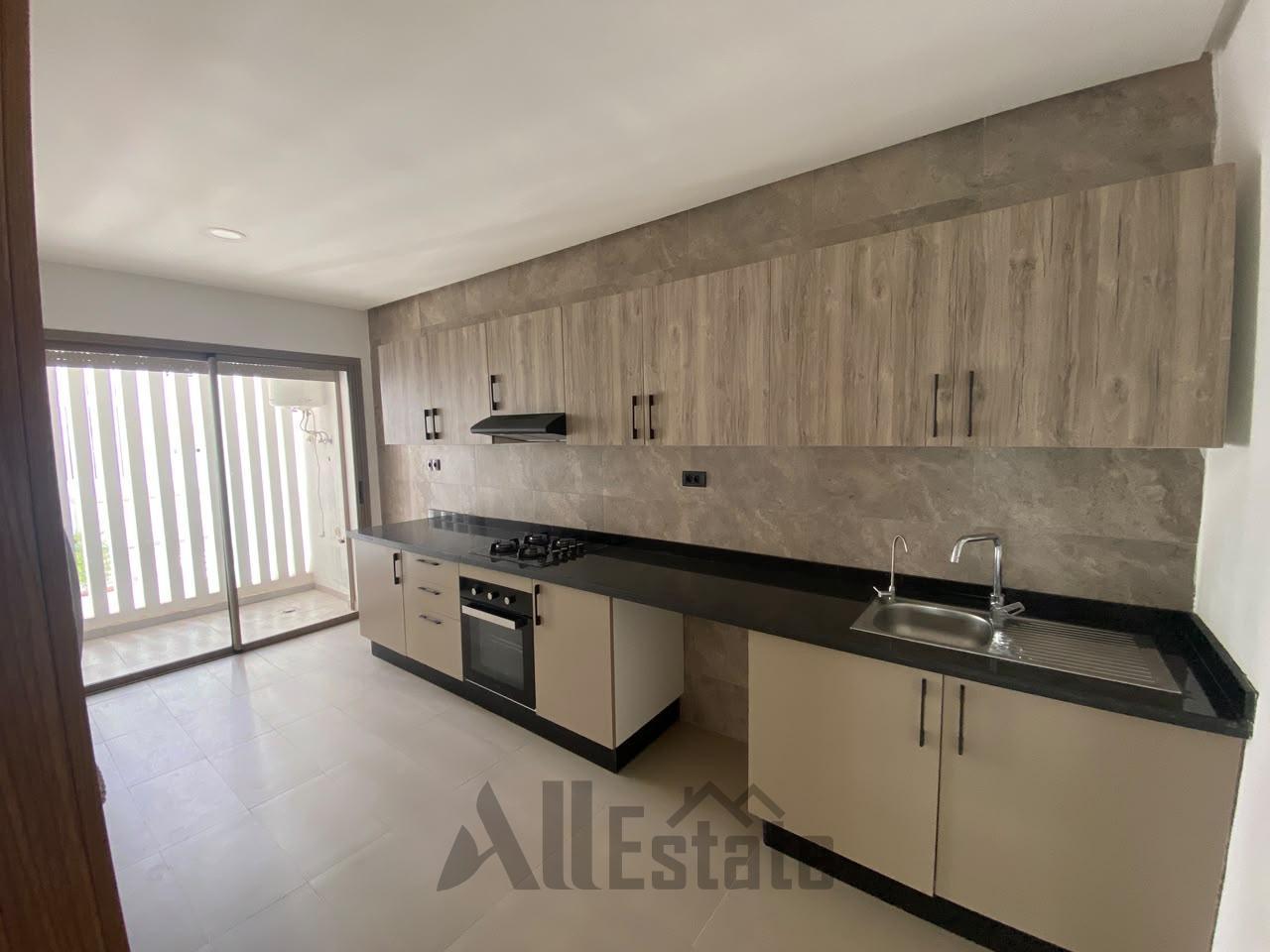 Appartement vide à louer – Almaz / AMBAR