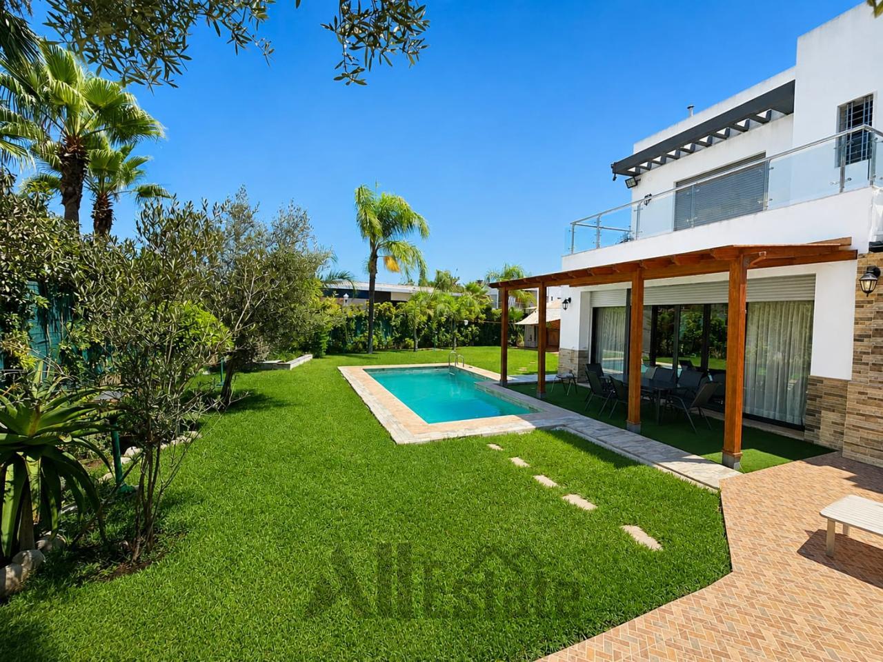 Villa d’Exception à Vendre – Bouskoura